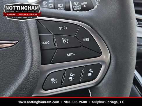 New 2026 Chrysler Pacifica Select FWD image 17