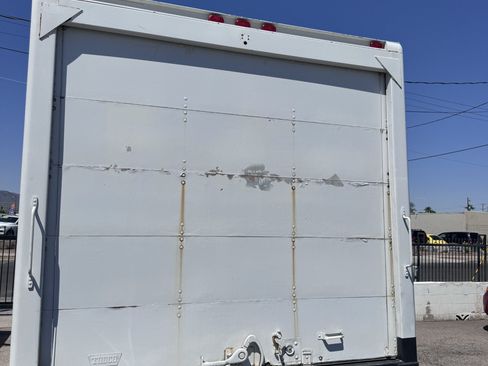 Used 2008 Ford E-350 and Econoline 350 Super Duty RWD image 4