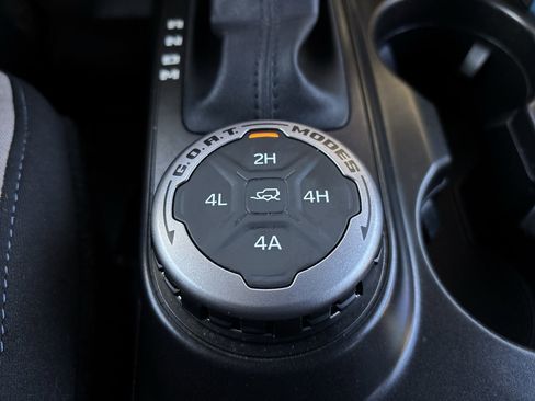 Certified 2022 Ford Bronco Wildtrak image 24