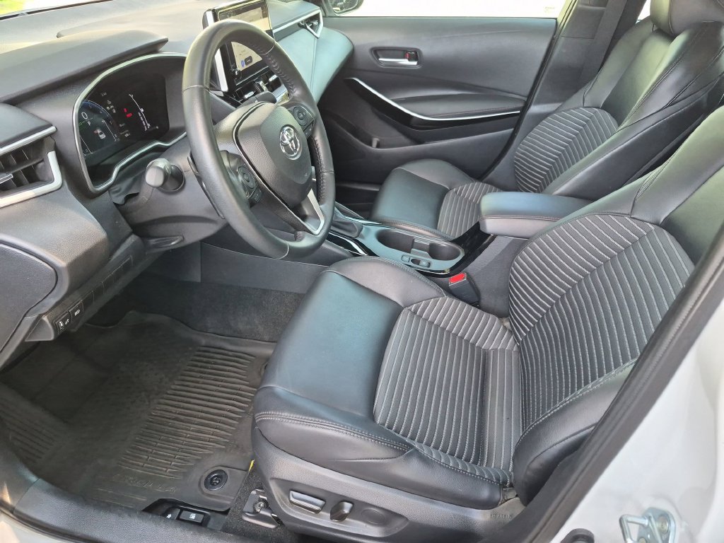 Used 2024 Toyota Corolla XSE FWD image 15