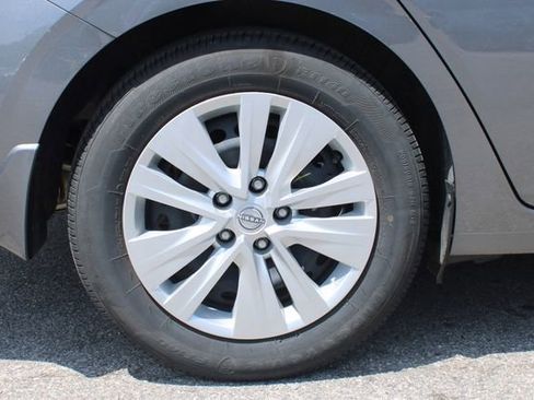 Used 2024 Nissan Sentra S FWD image 34