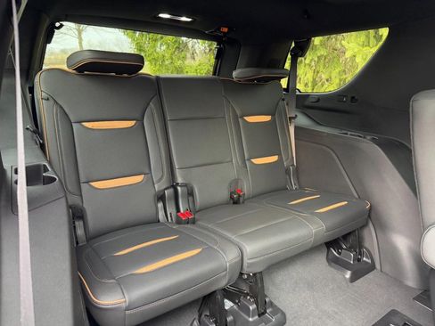 Used 2024 GMC Yukon AT4 w/ AT4 Premium Package image 11