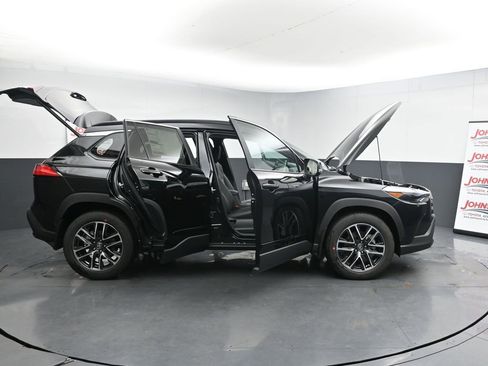 New 2026 Toyota Corolla Cross XLE image 38