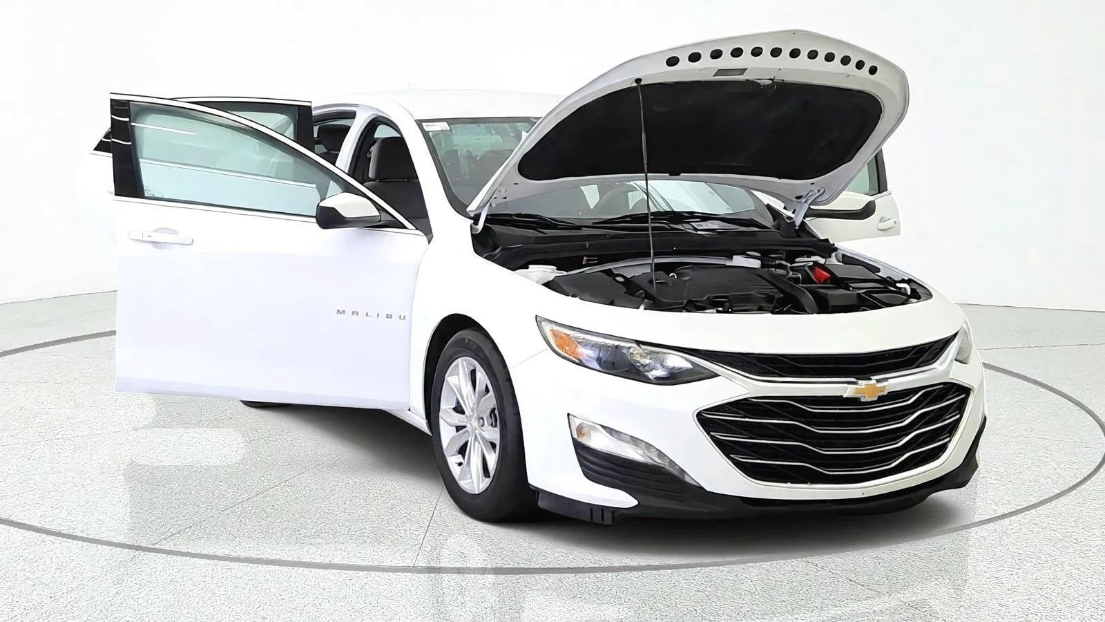 Used 2024 Chevrolet Malibu LT FWD image 12