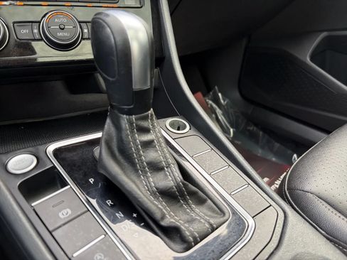 Used 2021 Volkswagen Jetta SE FWD image 27