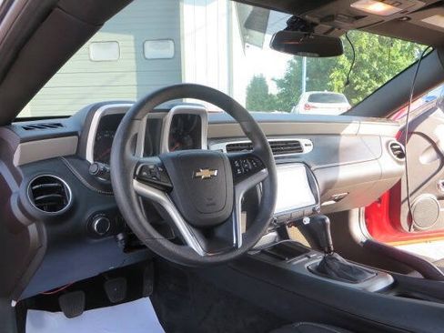 Used 2015 Chevrolet Camaro LS RWD image 14
