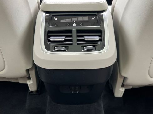 Used 2023 Volvo XC90 B6 Plus w/ Protection Package Premier AWD/4WD image 34