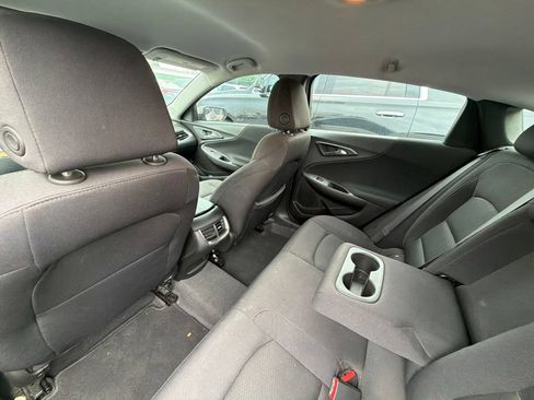 Used 2024 Chevrolet Malibu LT FWD image 12