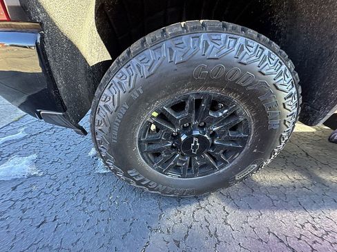 New 2026 Chevrolet Silverado 2500 ZR2 w/ LPO, Dark Essentials Package image 6