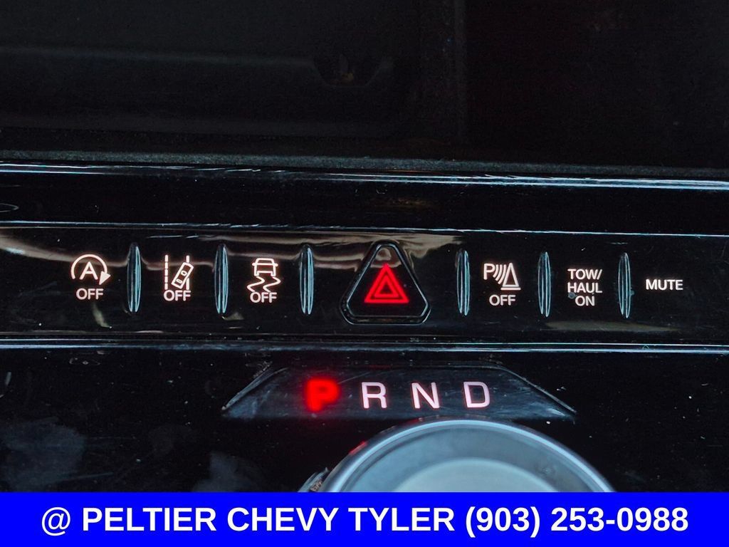 Used 2022 Jeep Wagoneer Series II RWD image 29