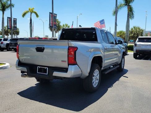 Used 2024 Toyota Tacoma SR5 AWD/4WD image 10