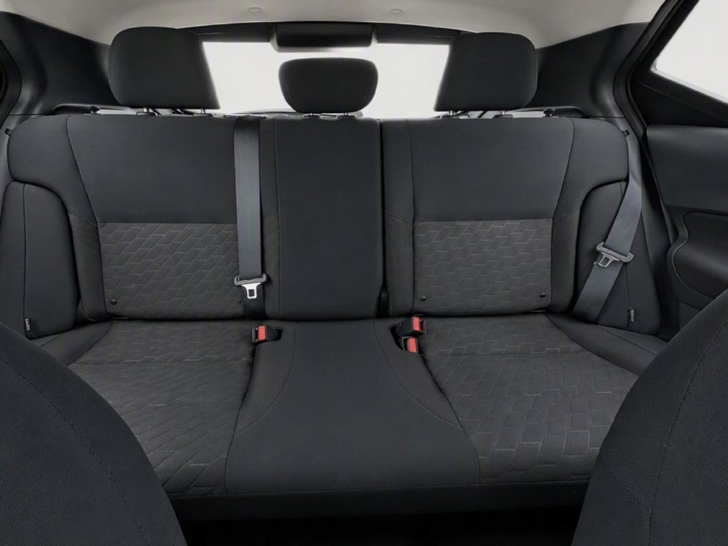 Used 2024 Nissan Kicks SV FWD image 18