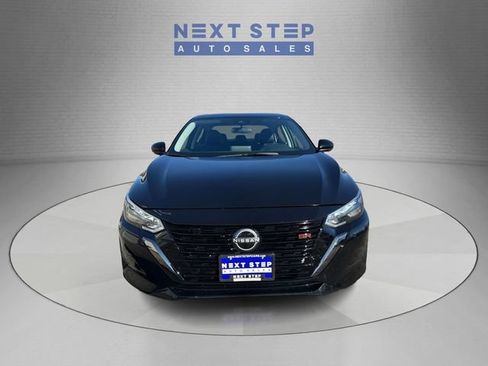 Used 2025 Nissan Sentra SR w/ SR Premium Package FWD image 2
