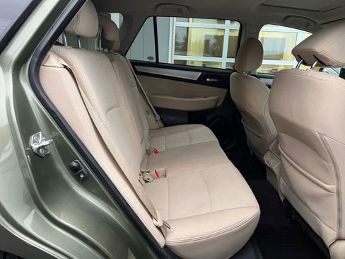 Used 2019 Subaru Outback 2.5i Premium image 19