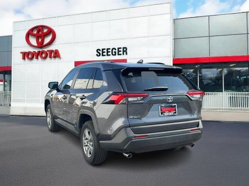 Used 2025 Toyota RAV4 LE AWD/4WD image 9