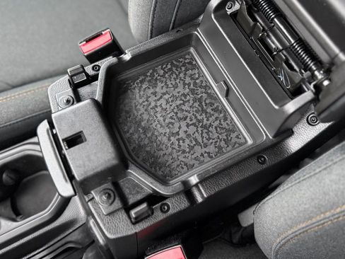 Used 2024 Jeep Gladiator Sport image 20