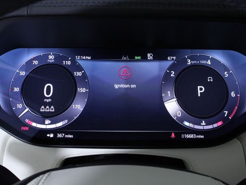 Used 2024 Land Rover Range Rover SE image 24