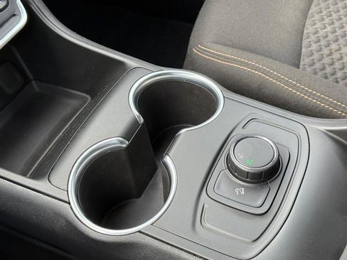 Used 2019 GMC Terrain SLE image 19