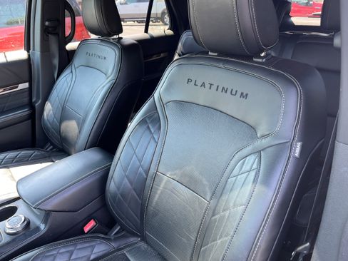 Used 2018 Ford Explorer Platinum AWD/4WD image 8