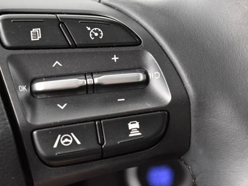 Used 2022 Hyundai Kona Limited image 25