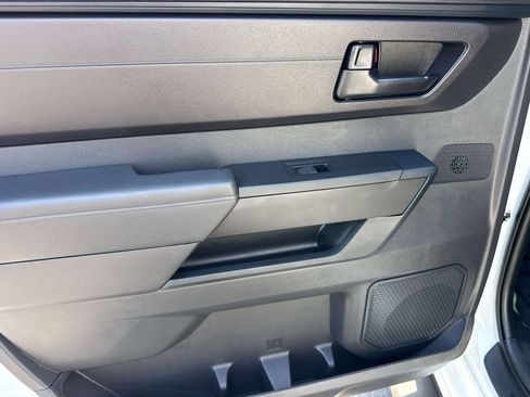 Used 2024 Toyota Tundra SR AWD/4WD image 9