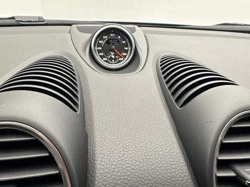 Certified 2025 Porsche 718 Cayman RWD image 32