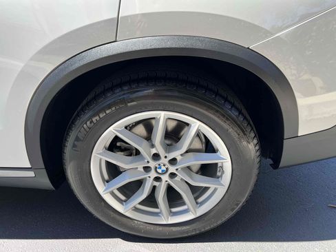 Used 2019 BMW X5 xDrive40i w/ Convenience Package AWD/4WD image 78
