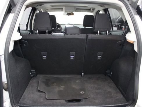 Used 2019 Ford EcoSport SE w/ SE Convenience Package image 27