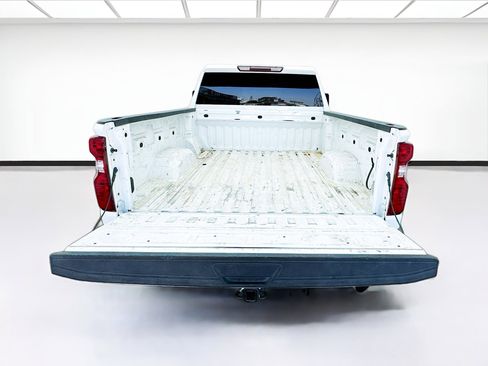 Used 2021 Chevrolet Silverado 2500 LT w/ Fleet Comfort Package image 17