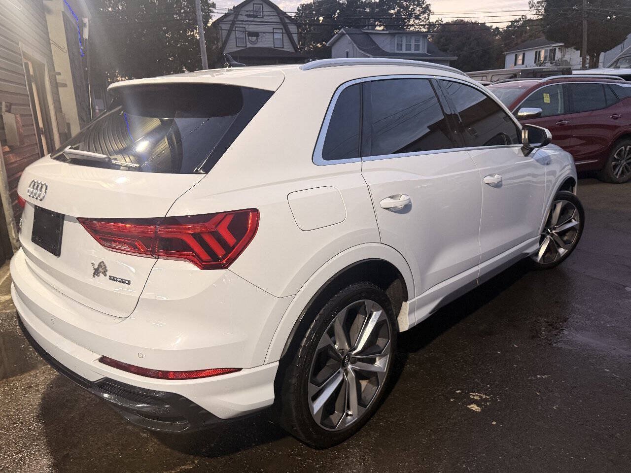 Used 2020 Audi Q3 2.0T Premium Plus AWD/4WD image 5