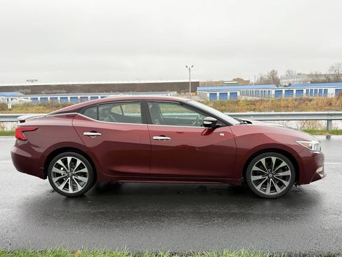 Used 2016 Nissan Maxima SR image 4
