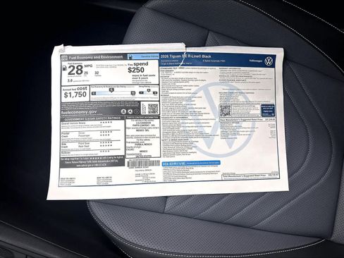 New 2026 Volkswagen Tiguan SE R-Line FWD image 14