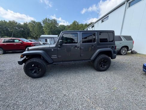 Used 2017 Jeep Wrangler Unlimited Sport w/ Quick Order Package 24S AWD/4WD image 4