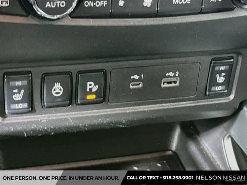 Used 2025 Nissan Frontier SV w/ SV Convenience Package RWD image 20