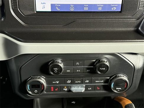 Used 2021 Ford Bronco Badlands image 10