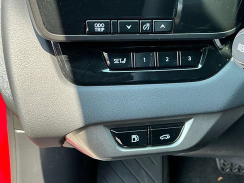 Certified 2024 Lexus RX 350 FWD w/ Convenience Package image 11