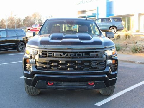 Used 2024 Chevrolet Silverado 1500 Custom Trail Boss AWD/4WD image 3