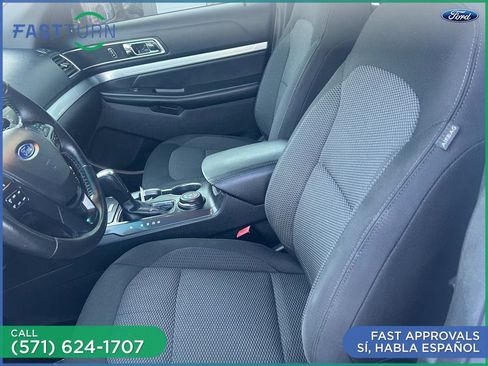 Used 2016 Ford Explorer XLT w/ Equipment Group 201A AWD/4WD image 31