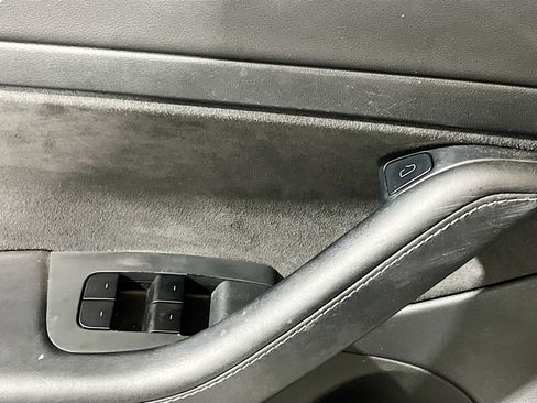 Used 2021 Tesla Model 3 Standard Range Plus image 14