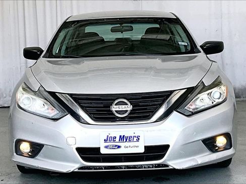 Used 2017 Nissan Altima 2.5 SV FWD image 3