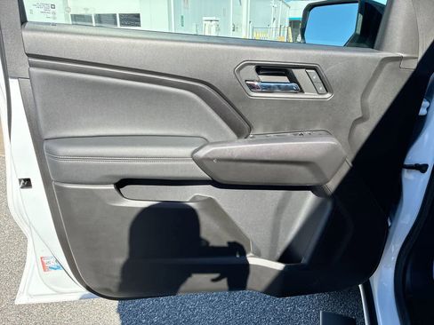 Used 2024 GMC Canyon Elevation w/ Convenience Package image 22