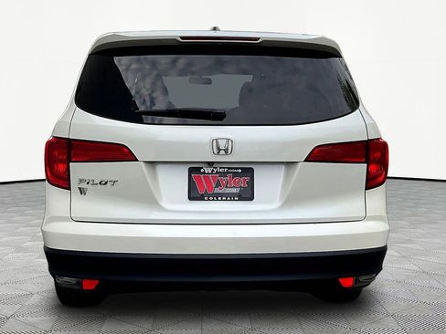 Used 2018 Honda Pilot EX image 5