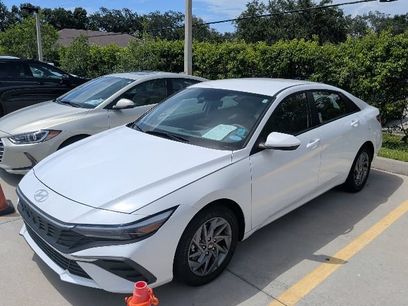 Certified 2024 Hyundai Elantra Blue