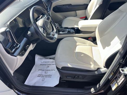 Used 2023 Kia Sportage EX FWD image 16