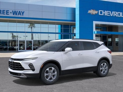 New 2026 Chevrolet Blazer LT w/ Convenience Package FWD image 21