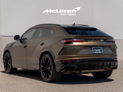 Used 2021 Lamborghini Urus AWD/4WD image 5