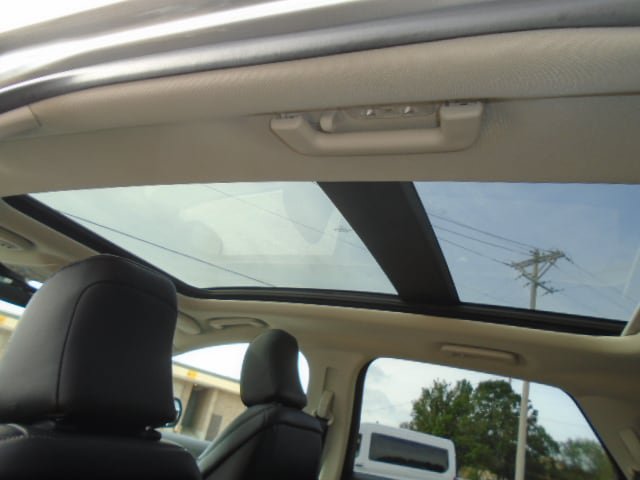 Used 2023 Ford Edge SEL w/ Convenience Package AWD/4WD image 4