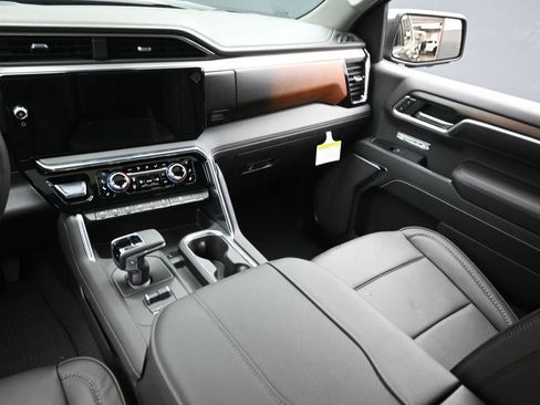 New 2026 GMC Sierra 1500 Denali AWD/4WD image 12