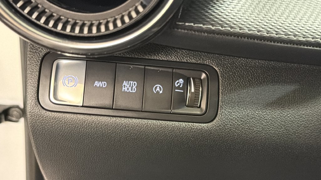 Used 2026 Chevrolet Equinox LT AWD/4WD image 17