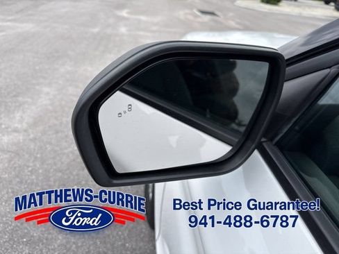 Certified 2025 Ford Explorer Active RWD image 8